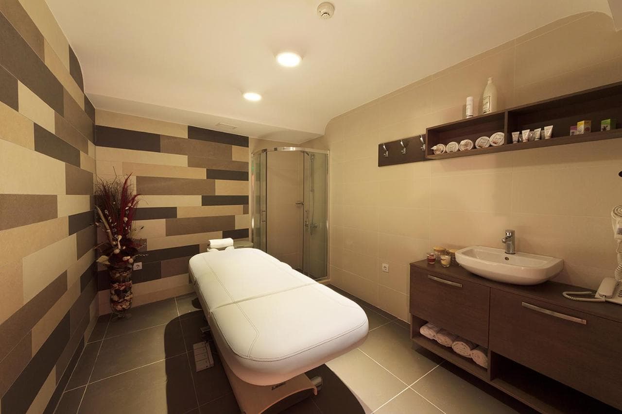 Agusta Spa Hotel - 12