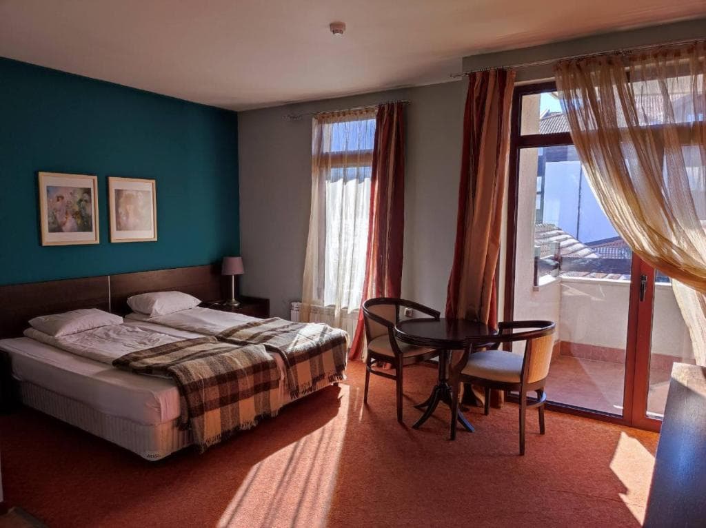 Hotel FAMIL - 2