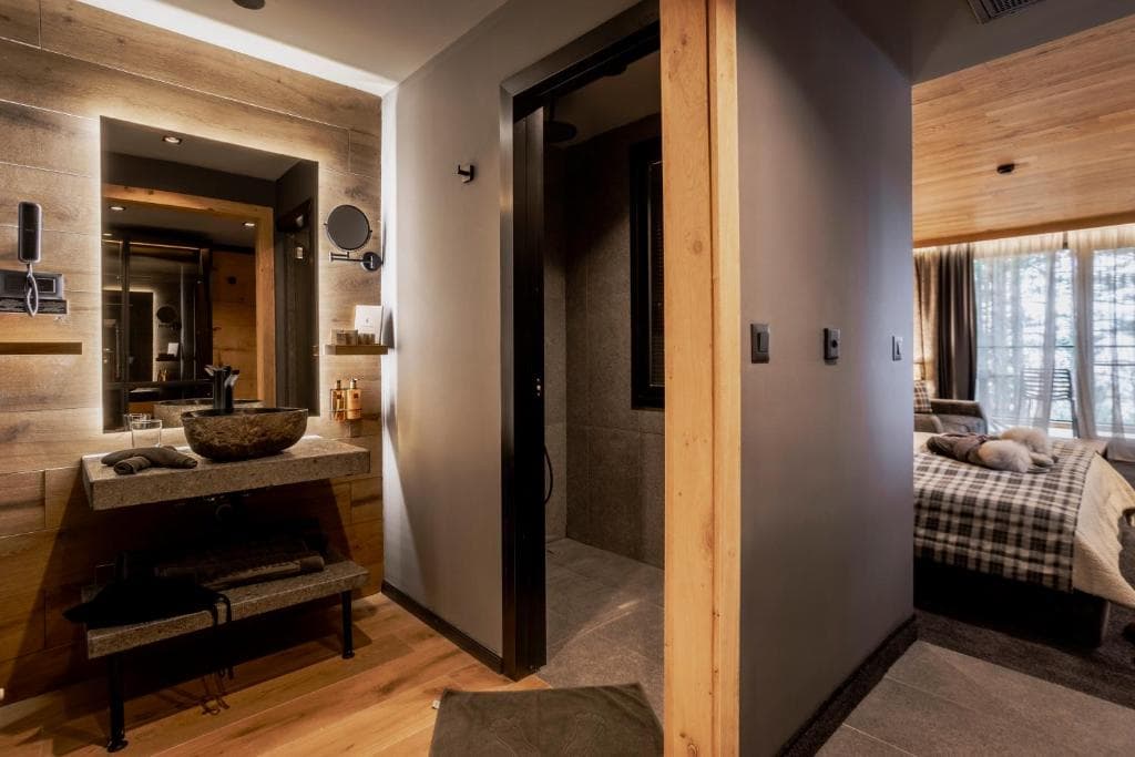 Kashmir Wellness & Spa Hotel - 10