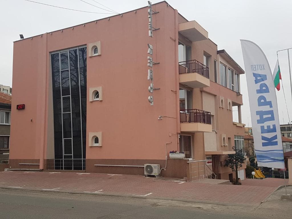 Family Hotel Kedara - 2