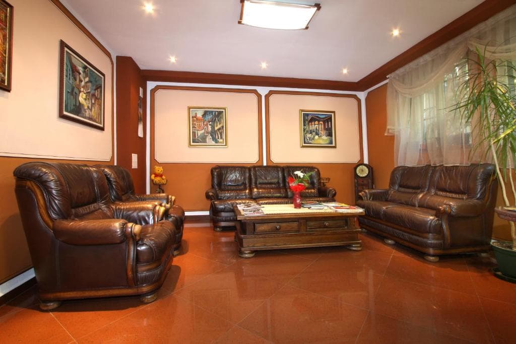 Hotel Alafrangite - 11