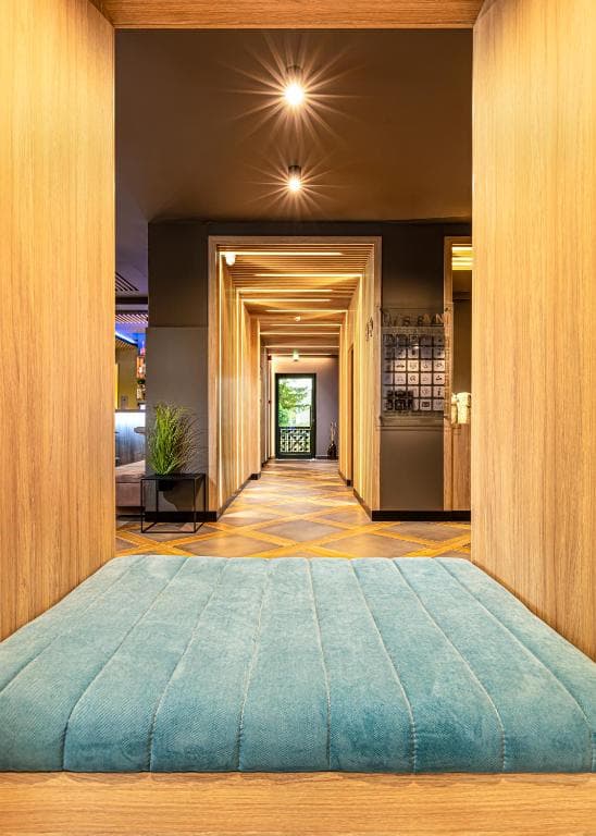 Hotel Urban - 8