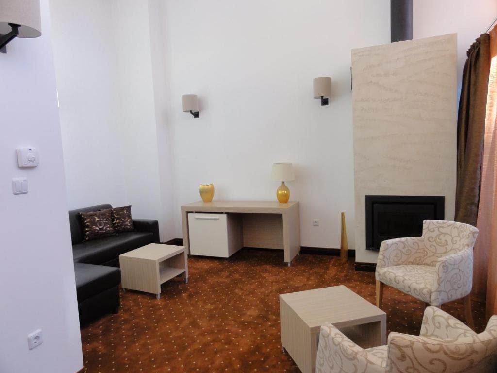 Radina's Way Hotel - 3