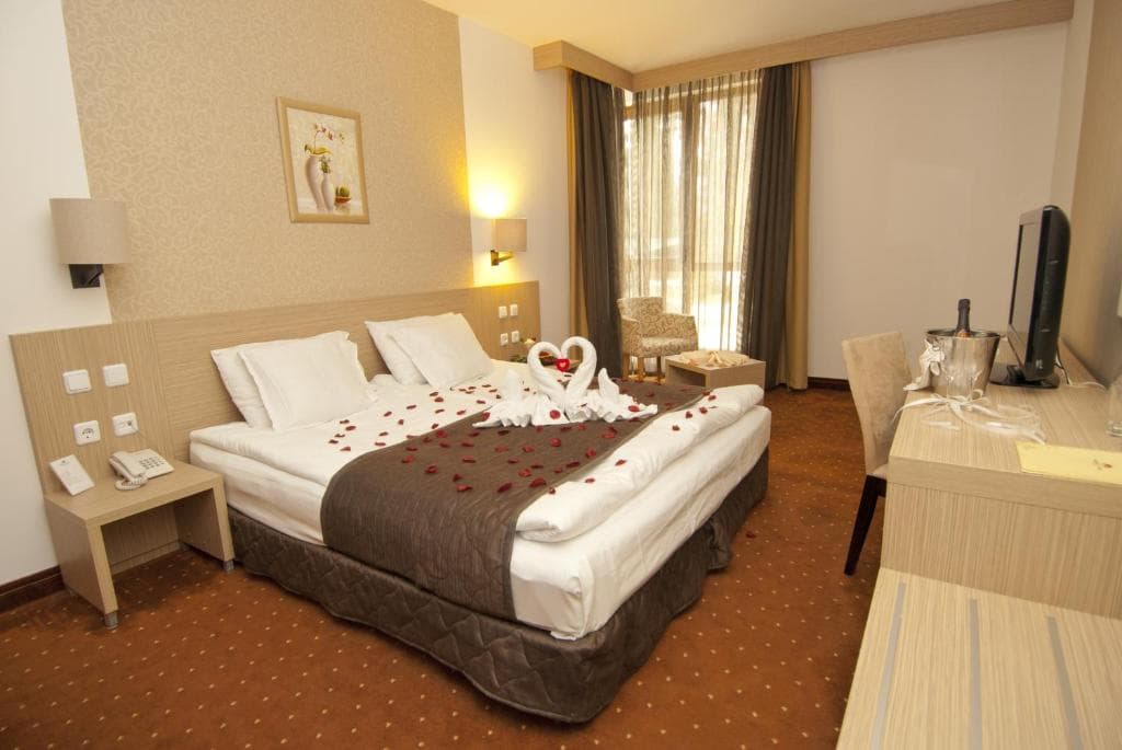 Radina's Way Hotel - 10