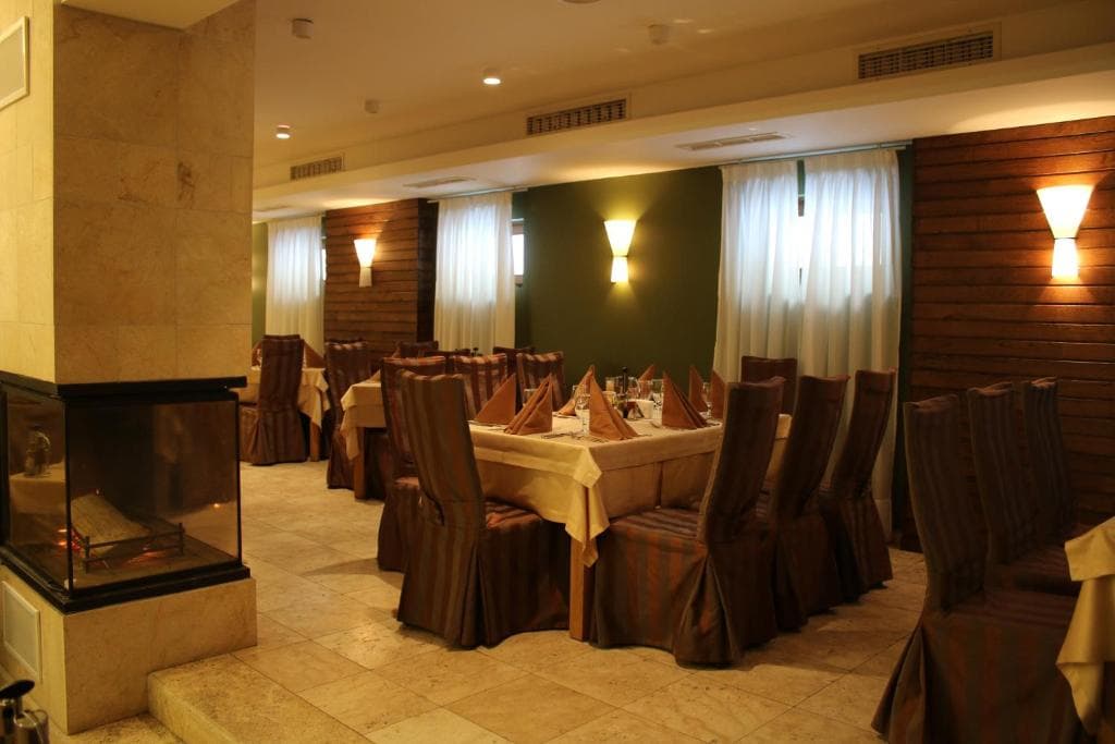 Radina's Way Hotel - 5