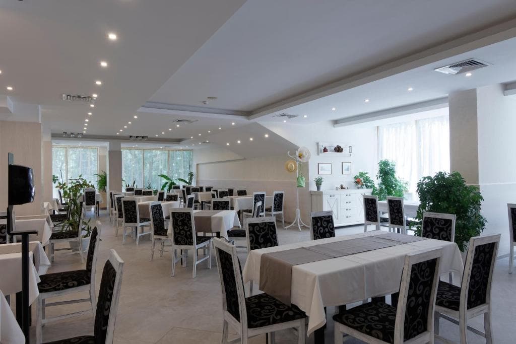 Hotel Slavey - 7