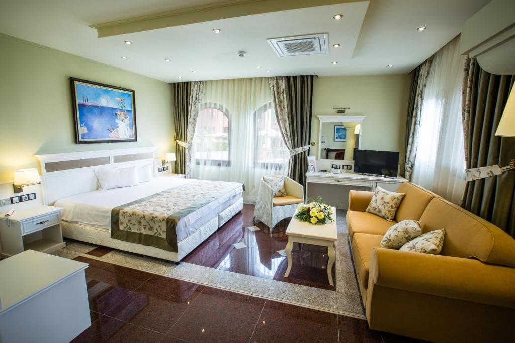 Helena VIP Villas and Suites - 15
