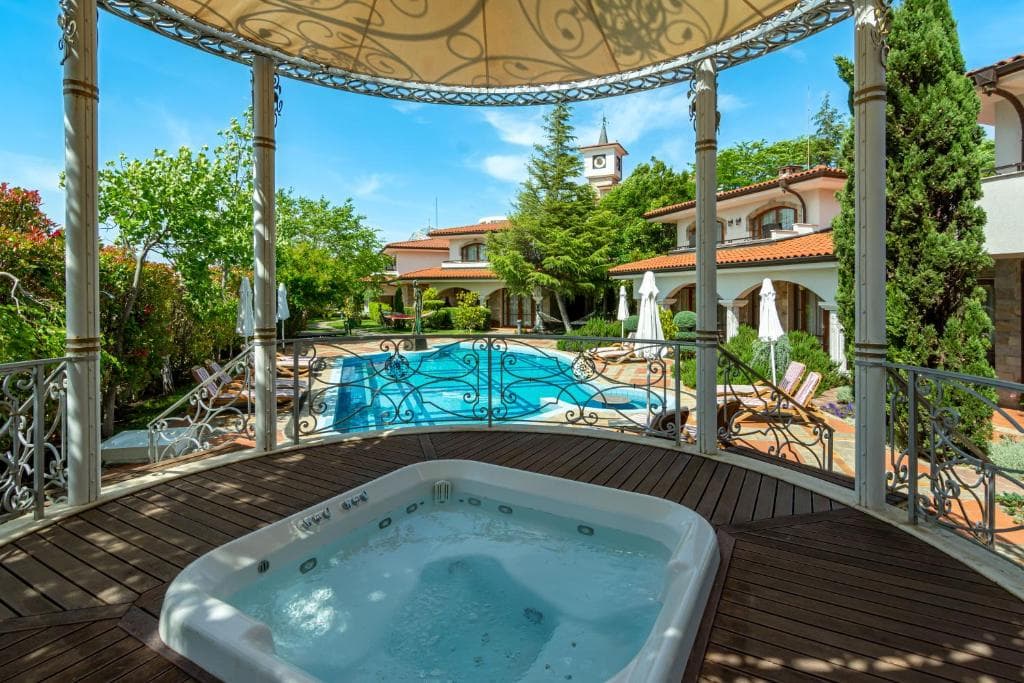 Helena VIP Villas and Suites - 17
