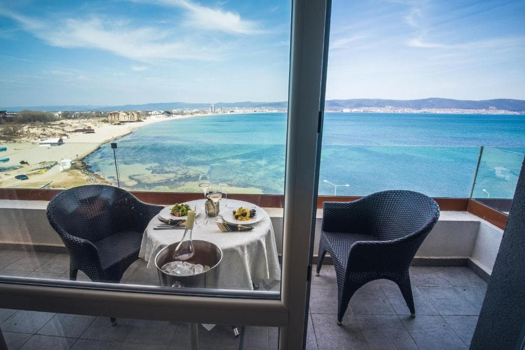 Paradiso Dreams Hotel