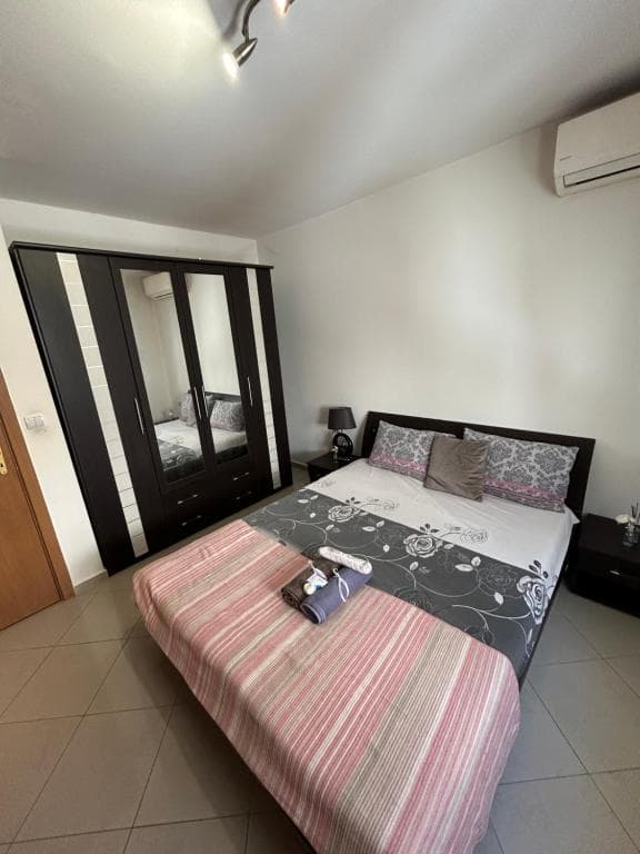 Victoria Hotel Rooms - 8